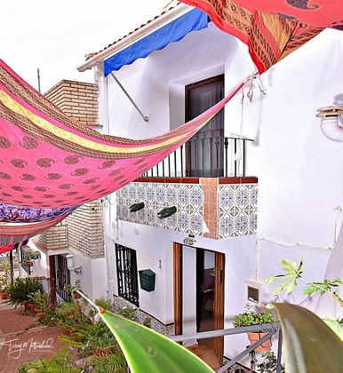 Foto 2 de Casa adossada en venda a Vélez de Benaudalla de 2 habitacions amb terrassa i balcó