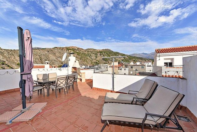 Foto 2 de Piso en venta en Vélez de Benaudalla de 3 habitaciones con terraza y balcón