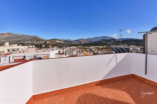 Foto 1 de Casa adossada en venda a Salobreña de 4 habitacions amb terrassa i garatge