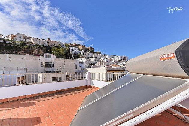 Foto 2 de Casa adossada en venda a Salobreña de 4 habitacions amb terrassa i garatge