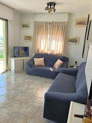 Foto 2 de Piso en alquiler en Curva - Heliópolis de 3 habitaciones con terraza y piscina
