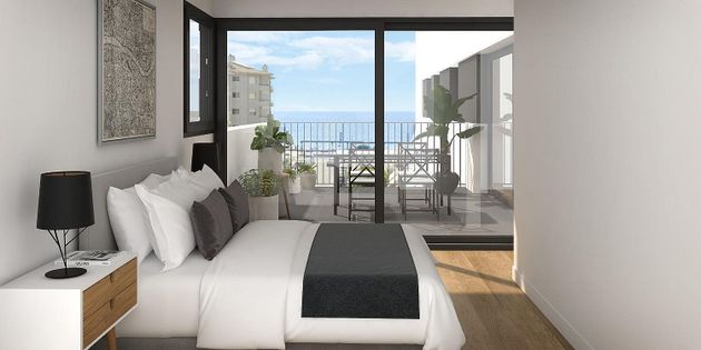 Foto 2 de Àtic en venda a avenida De la Cossetània de 4 habitacions amb terrassa i piscina