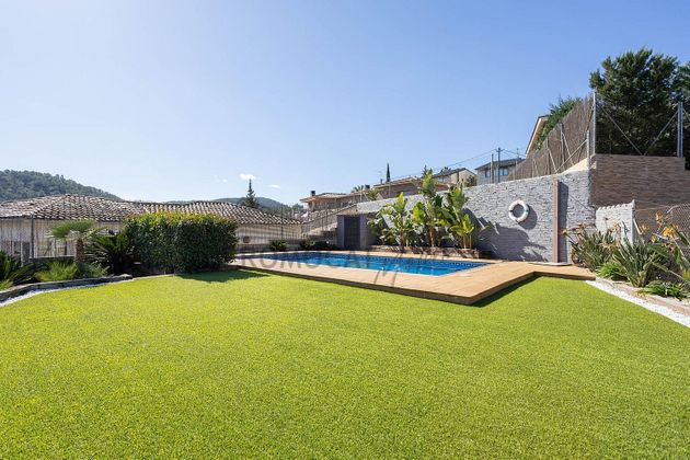 Foto 1 de Chalet en venta en Cervelló de 9 habitaciones con terraza y piscina