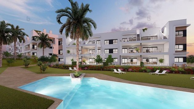 Foto 2 de Pis en venda a Pinar de Campoverde de 2 habitacions amb terrassa i piscina