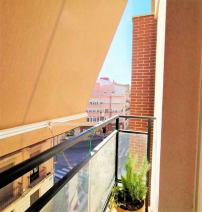 Foto 2 de Pis en venda a Campoamor de 3 habitacions amb balcó i aire acondicionat
