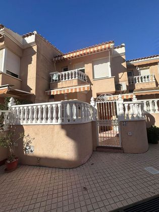 Foto 2 de Casa en venda a Centro - Santa Pola de 3 habitacions amb terrassa i piscina