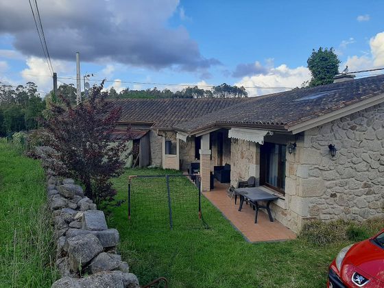 Foto 1 de Xalet en venda a Mondariz de 3 habitacions amb terrassa i jardí