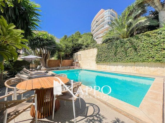 Foto 1 de Piso en venta en Cala Major de 3 habitaciones con piscina y balcón