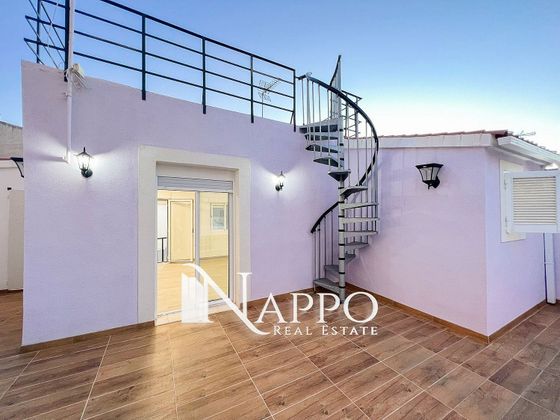Foto 1 de Casa en venta en El Coll d'en Rabassa de 3 habitaciones con terraza y balcón
