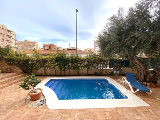Foto 1 de Pis en venda a calle Las Lomas de 4 habitacions amb terrassa i piscina