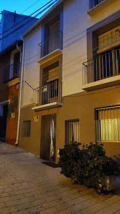 Foto 1 de Casa adossada en venda a Jijona/Xixona de 10 habitacions amb balcó i calefacció