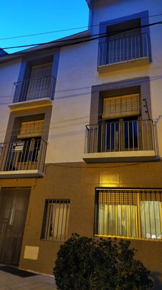 Foto 2 de Venta de casa adosada en Jijona/Xixona de 10 habitaciones con balcón y calefacción