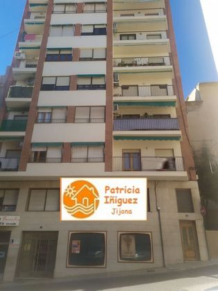 Foto 1 de Piso en venta en calle La Vila de 2 habitaciones con balcón y ascensor