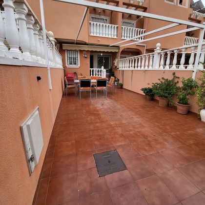 Foto 1 de Casa adosada en alquiler en La Siesta - El Salado - Torreta de 3 habitaciones con terraza y piscina