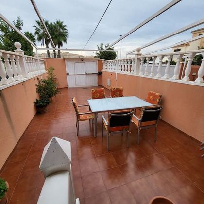 Foto 2 de Casa adosada en alquiler en La Siesta - El Salado - Torreta de 3 habitaciones con terraza y piscina