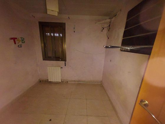 Foto 1 de Venta de piso en Singuerlín - Can Franquesa - Les Oliveres de 3 habitaciones con ascensor
