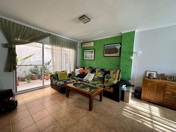 Foto 2 de Casa en venda a Museros de 4 habitacions amb terrassa i piscina