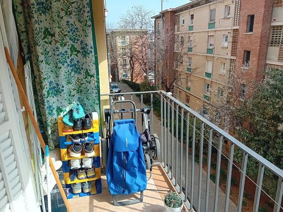 Foto 2 de Pis en venda a Montbau de 3 habitacions amb balcó i aire acondicionat