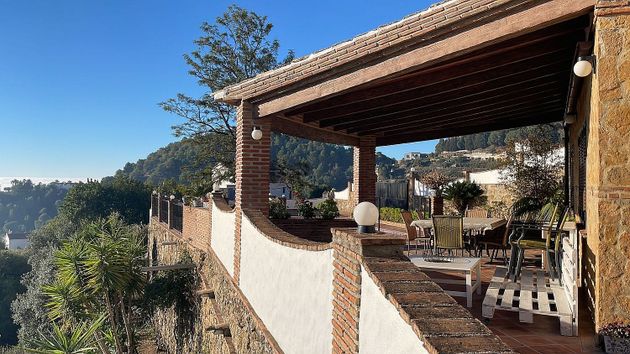 Foto 1 de Venta de chalet en Mijas pueblo de 4 habitaciones con terraza y piscina