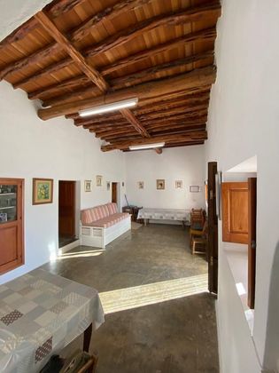 Foto 2 de Xalet en venda a Sant Joan de Labritja de 4 habitacions amb terrassa i garatge