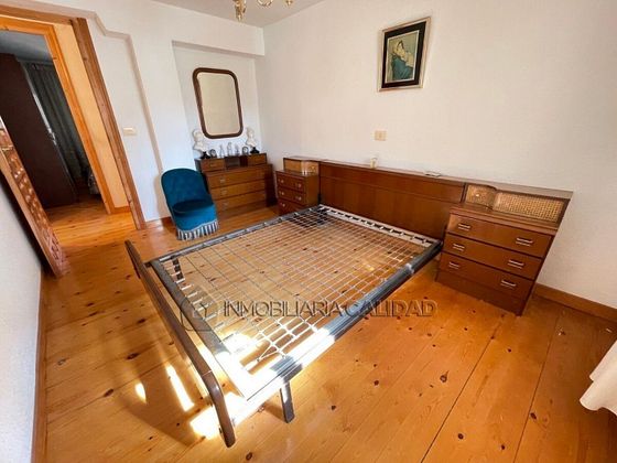 Foto 1 de Casa adossada en venda a Cortes de 5 habitacions amb garatge i calefacció