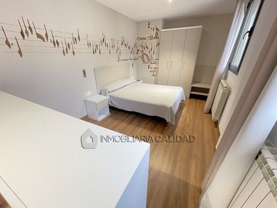 Foto 1 de Piso en alquiler en Centro - Burgos de 1 habitación con calefacción y ascensor