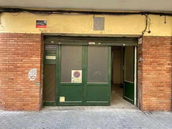 Foto 1 de Local en venda a calle Valencia de 210 m²
