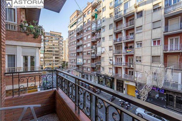 Foto 1 de Piso en venta en Camino de Ronda - Rosaleda de 4 habitaciones con terraza y calefacción