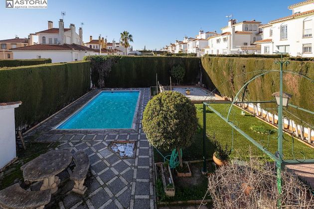 Foto 1 de Xalet en venda a avenida Monteluz de 4 habitacions amb terrassa i piscina