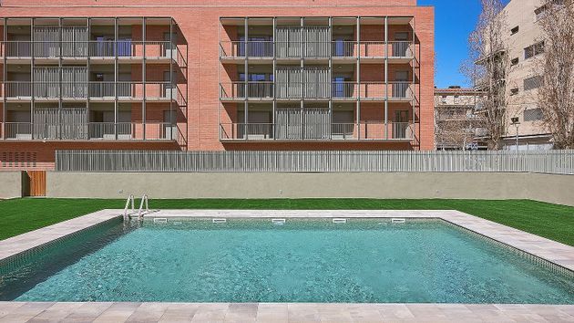 Foto 1 de Casa en venda a calle L'alba de 3 habitacions amb terrassa i piscina
