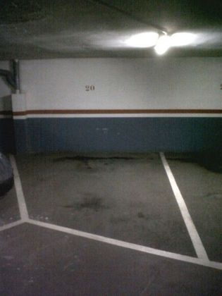 Foto 1 de Garatge en lloguer a Centre - Estació de 10 m²