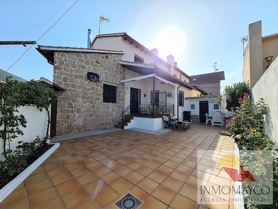Foto 1 de Casa en venda a Barraco (El) de 3 habitacions amb terrassa i garatge