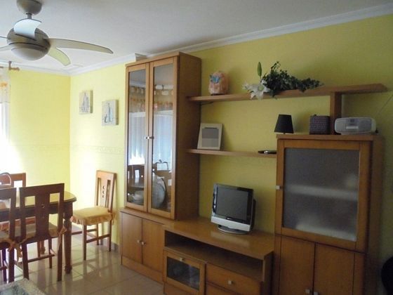 Foto 1 de Pis en venda a Centro - Santa Pola de 2 habitacions amb terrassa i aire acondicionat