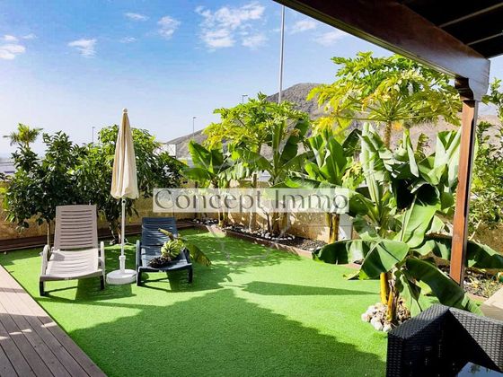 Foto 2 de Xalet en venda a Los Cristianos - Playa de las Américas de 4 habitacions amb terrassa i piscina