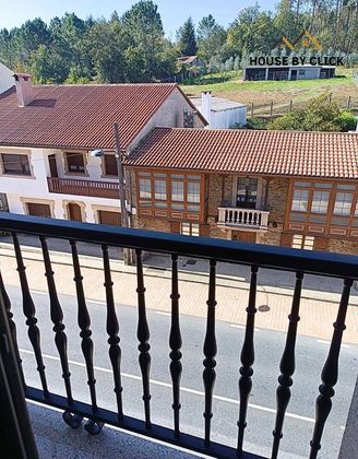 Foto 2 de Piso en venta en Cesuras de 2 habitaciones con garaje y balcón