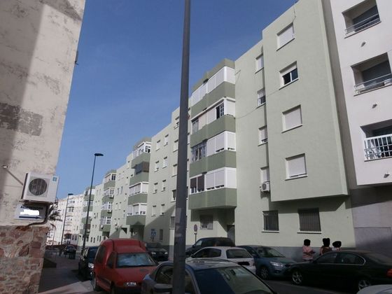 Foto 1 de Pis en venda a Ceuta de 3 habitacions i 109 m²