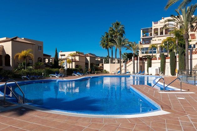 Foto 2 de Pis en venda a carretera Benahavís de 3 habitacions amb terrassa i piscina