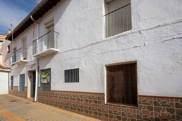 Foto 2 de Pis en venda a calle Granada de 3 habitacions amb terrassa i calefacció
