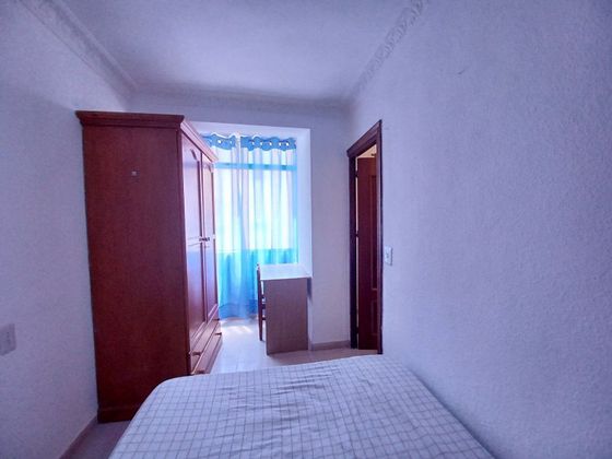 Foto 1 de Alquiler de piso en Ciudad Jardín - Tagarete - El Zapillo de 2 habitaciones con muebles y aire acondicionado