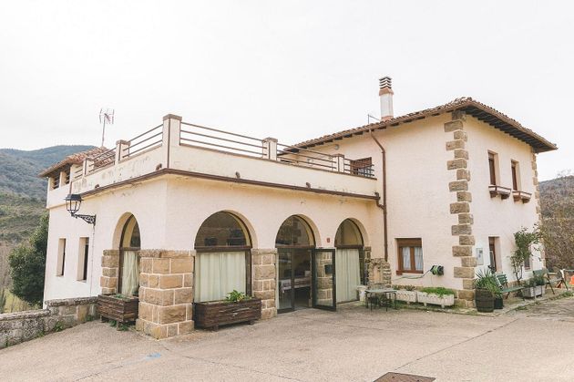 Foto 2 de Casa en venda a Leoz de 7 habitacions amb terrassa i garatge