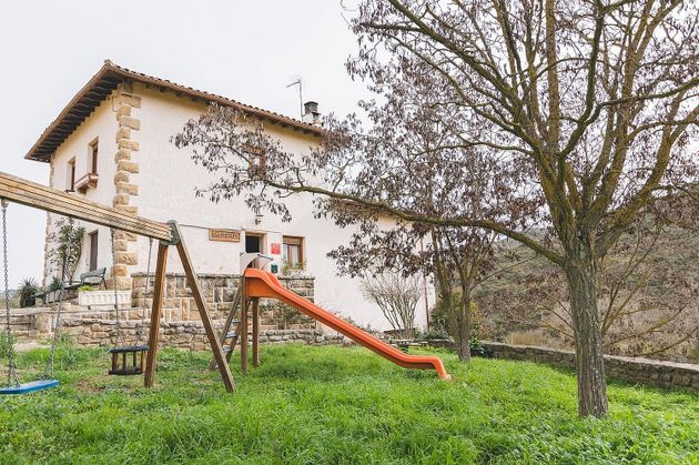 Foto 1 de Casa en venda a Leoz de 7 habitacions amb terrassa i garatge