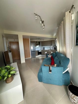 Foto 1 de Piso en venta en Buzanda - Cabo Blanco - Valle San Lorenzo de 3 habitaciones con terraza y garaje