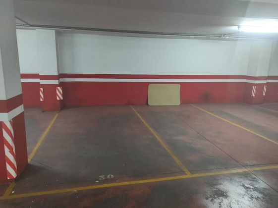 Foto 1 de Garatge en venda a calle Periodista del Campo Aguilar de 12 m²