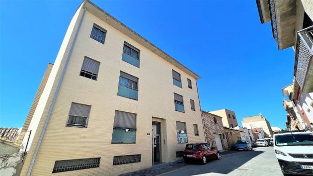 Foto 1 de Venta de dúplex en calle Miguel Servet de 3 habitaciones con terraza y garaje
