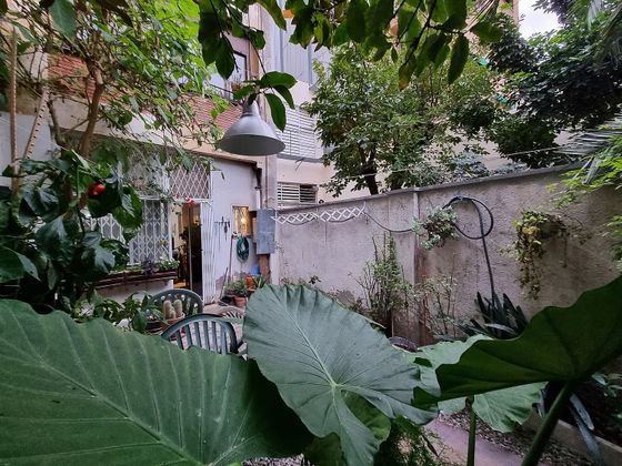 Foto 1 de Casa en venda a Sant Andreu de Palomar de 5 habitacions amb terrassa i jardí