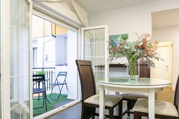 Foto 2 de Pis en venda a calle Antonio Salado de 2 habitacions amb terrassa i aire acondicionat