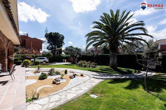 Foto 2 de Xalet en venda a Valdecabaña de 7 habitacions amb terrassa i piscina