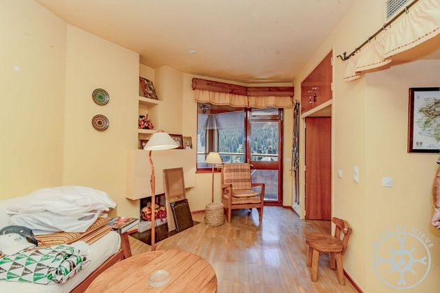 Foto 1 de Piso en venta en Naut Aran de 2 habitaciones con terraza y garaje