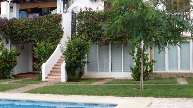 Foto 2 de Piso en alquiler en El Puerto de 1 habitación con terraza y piscina
