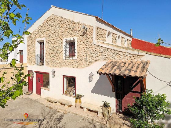 Foto 2 de Casa en venda a avenida De la Raya de 12 habitacions amb terrassa i piscina